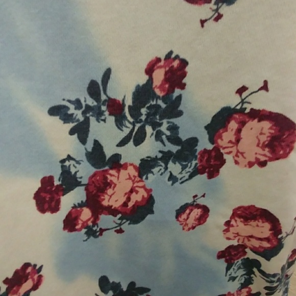 Venus Floral Cold Shoulder Sweatshirt - Picture 4 of 8